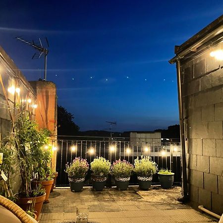 Ferienwohnung Epic Location, Views & Large Private Terrace Windsor Exterior foto