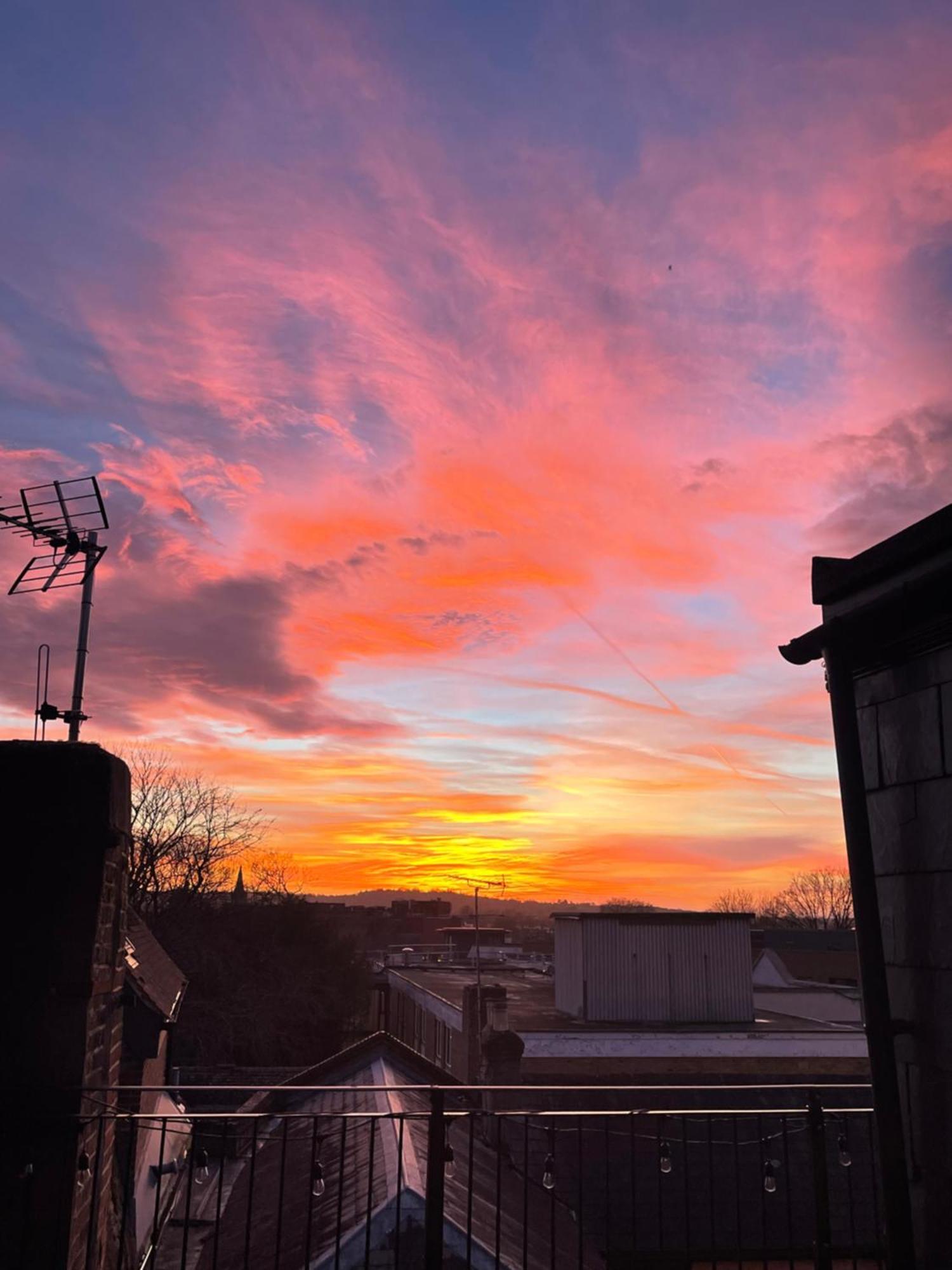 Ferienwohnung Epic Location, Views & Large Private Terrace Windsor Exterior foto