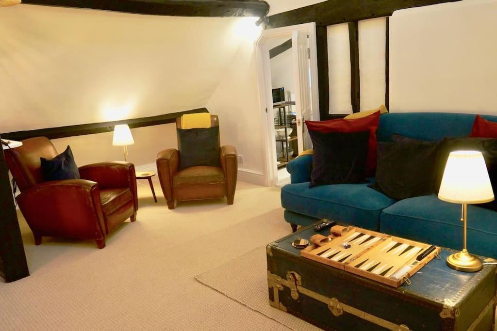 Ferienwohnung Epic Location, Views & Large Private Terrace Windsor Exterior foto